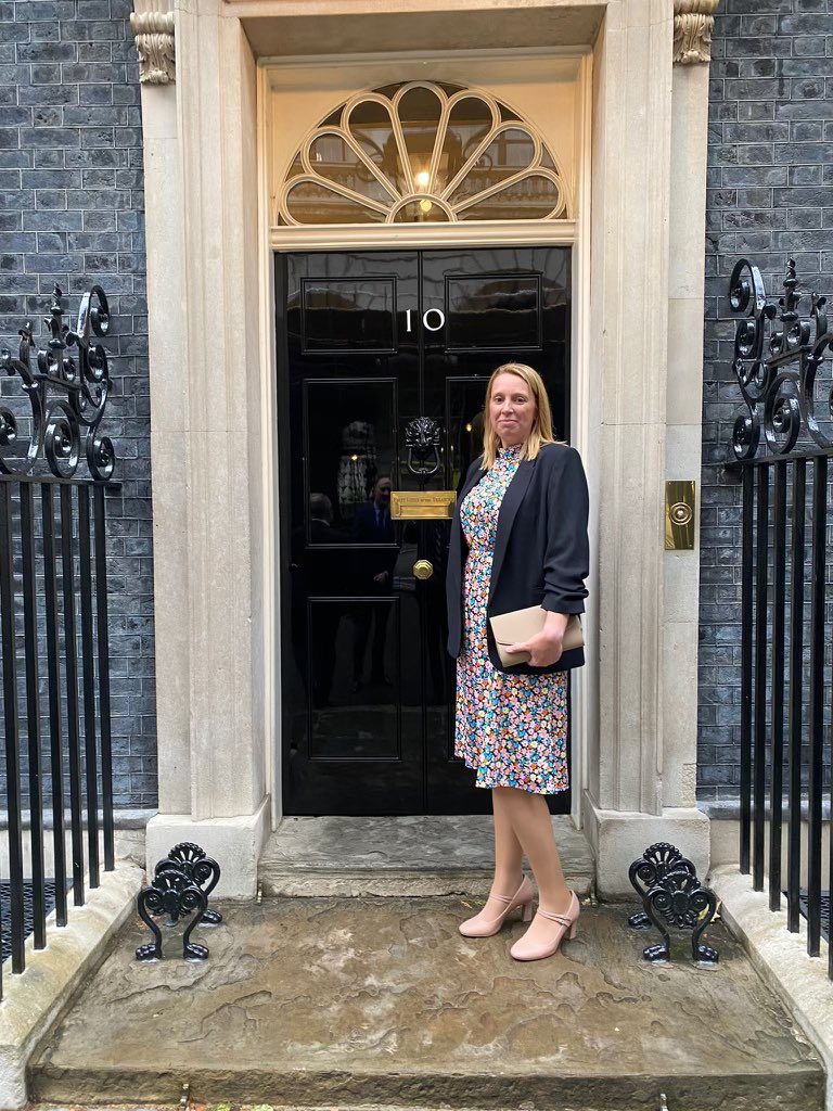 NickyMadeley22's tweet photo. Karen, a Nursing Apprentice @MidCheshireNHS @NandM_Keele was shortlisted at the parliamentary awards, we are so proud of her and all our RNDAs. What a start to her career on the NHS 75th birthday @jengrantx @scott1malton @AnnaBickerton @pefteammchft @Egerton_laura @NutkinsHelen https://t.co/kjSG2RyhiQ