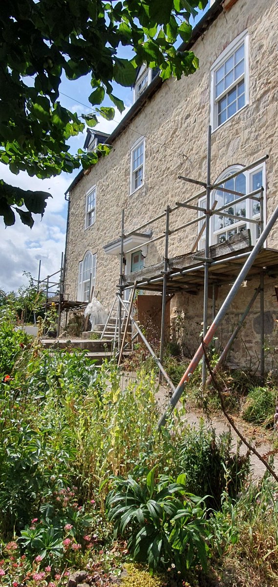 CldProjects's tweet photo. Grade listed farm house under renovation. Windows made by derwen joinery https://t.co/00KDkdPdzR