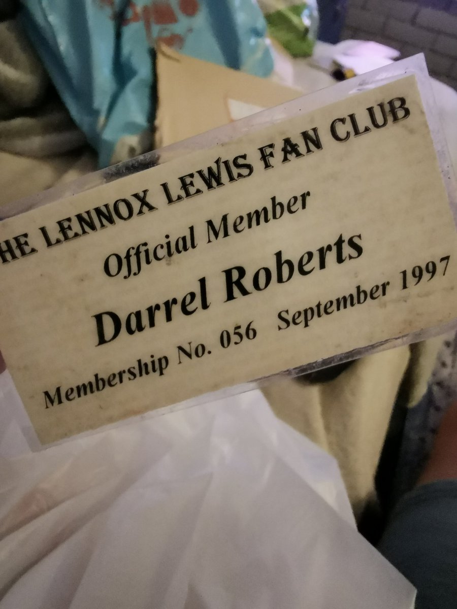darrel96's tweet photo. @LennoxLewis Found this from back in the day🥊 https://t.co/S0hIfagR5o