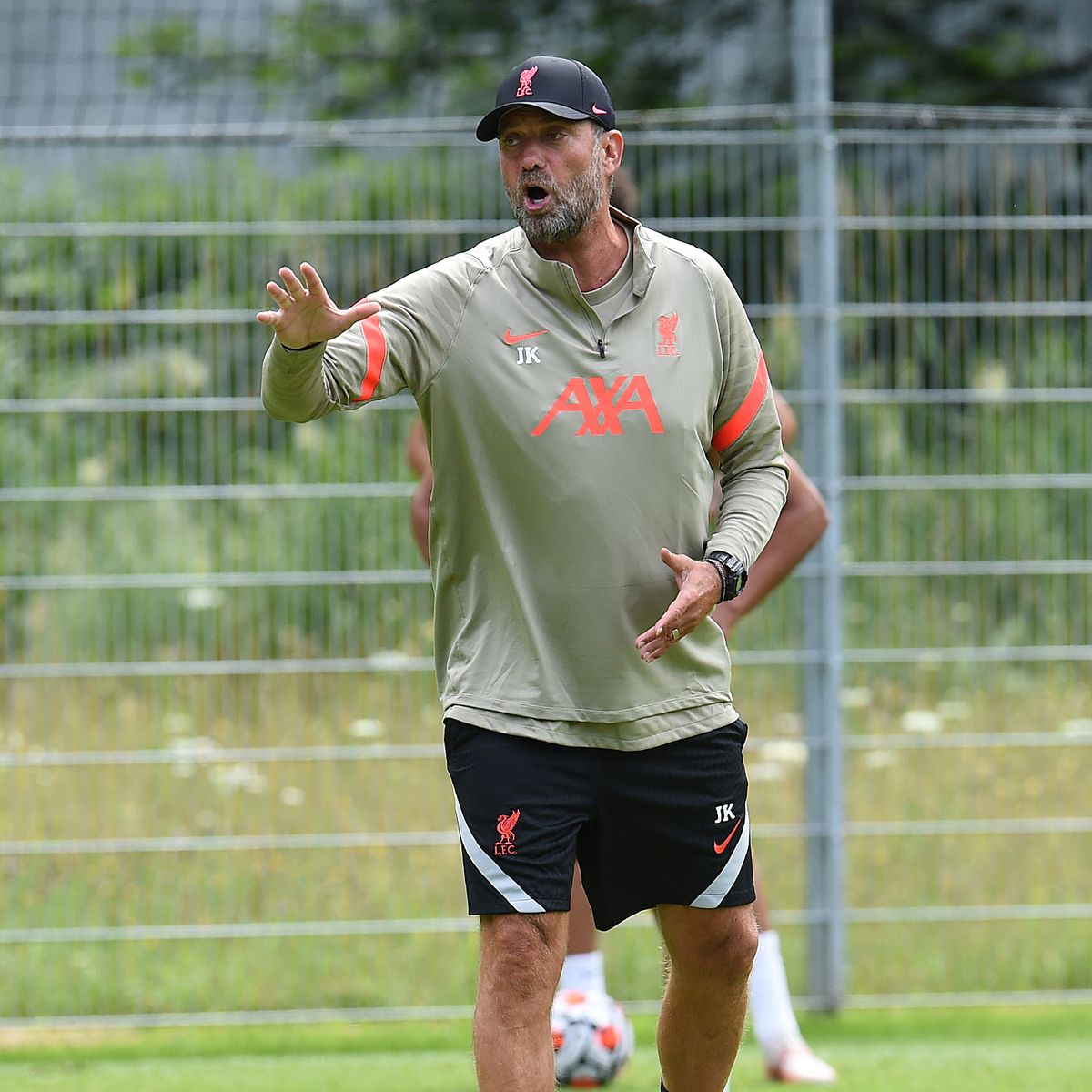 AnythingLFC_'s tweet photo. Upcoming key dates for Liverpool: 

July 8 - Pre season starts 🏃💨
July 11 - Pre season(internationals arrive) ✈️
July 19 - Friendly vs Karlsruher SC in Germany 🇩🇪
July 24-Friendly vs Greuther Furth in Germany 🇩🇪
July 30 - Friendly vs Leicester in Singapore 🇸🇬
Aug 2 - Friendly vs Bayern Munich in Singapore 🇸🇬