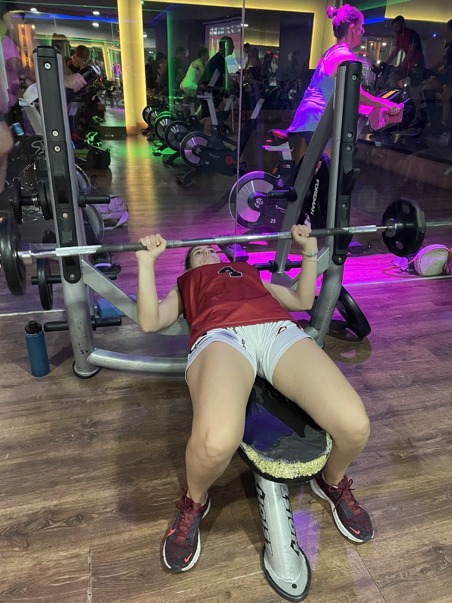 adrianaperez212's tweet photo. No days off, working hard everyday 🏋️‍♀️🤟🏽‼️
@EliteSportsESP https://t.co/zDljXwDq6G
