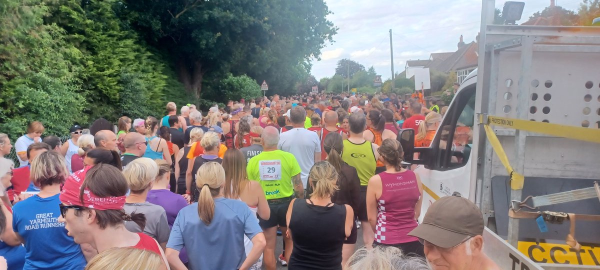 RealDavidHardy's tweet photo. Enjoyed a trip to Wroxham tonight for a 5k race.Racings better than training innit! 8th slowest male my age but who cares PBs all over the place. Thanks to the 27-minute pacer.
#OldManRunning 
#wroxham5k
#norfolkrunning 
#runnersofinstagram 
#runnersontwitter 
#runnersonfacebook https://t.co/CvwSYH19CA