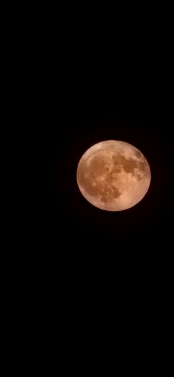 The 4th of July red moon!! It was a beautiful moon!!