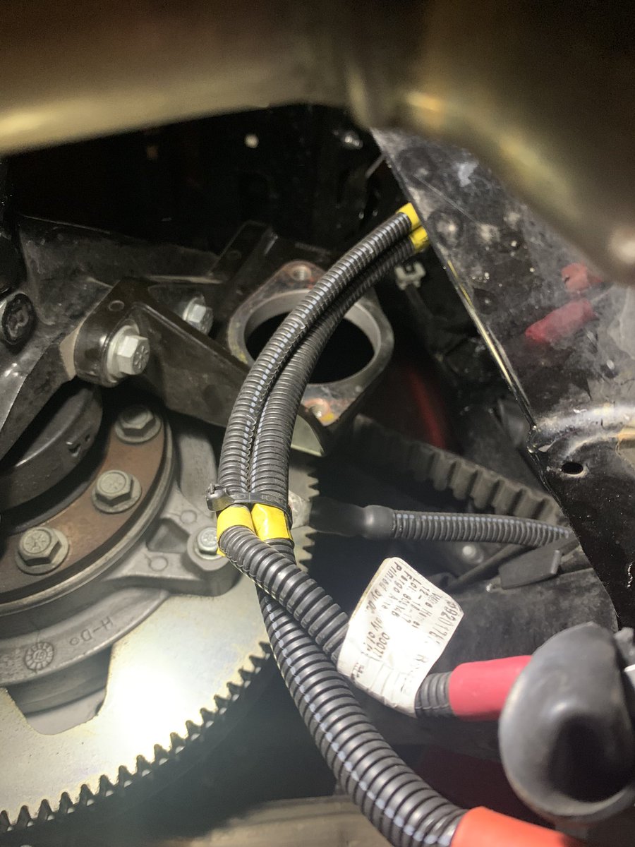 NH16401759's tweet photo. ２、３日前からバックの調子が悪くなり、とうとう動かなくなりました、
前にも同じ事があってモーターをオーバーホールして動くようにしたけど限界かなぁ😩 https://t.co/yVbafqpd23
