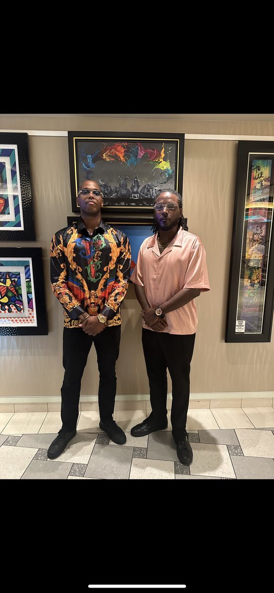 Ken_iam_smith's tweet photo. Around the Globe with cuzzo @Bclass https://t.co/TnVRavd8Wo