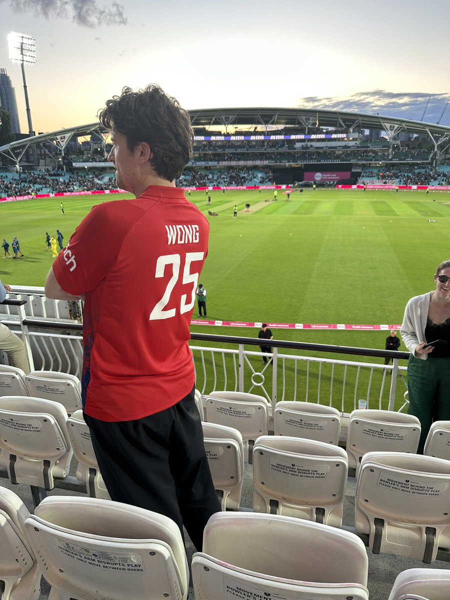 gregjames's tweet photo. Women’s Ashes T20! My niece’s FIRST EVER cricket match. She LOVED it. And an England win! The Ashes are still alive! Me and dad have been coming to the Oval since I was about 10 and it’s a special ground. Even more special after seeing Pia fall in love with cricket there. Amazing to find new magic in the place after all these years.

Ps. Thanks @wongi95 for lending me your shirt x