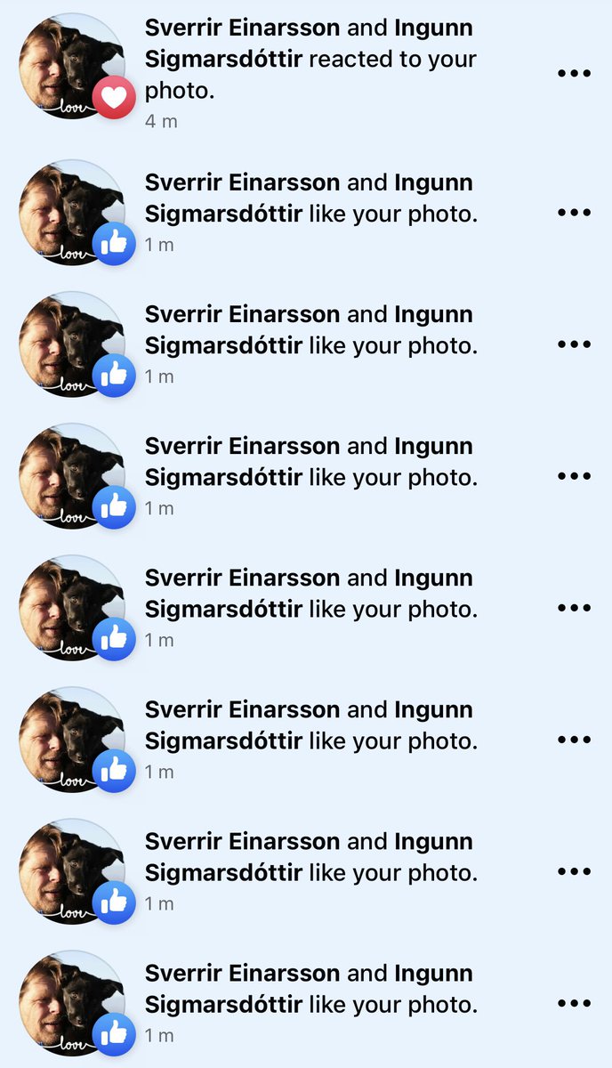 selmasverris's tweet photo. Þarna eru þau. Aðdáendur mínir.
Mamma og pabbi.
Samstíga þó þau hafi skilið fyrir tæpum 30 árum. https://t.co/4IEv7PN5SE