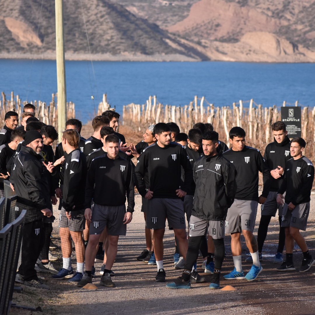 #PrimeraNacional

Día terminado ✅ 

En breve, el plantel mensana emprende la vuelta a ciudad. Mañana se entrenará en el Víctor y luego los jugadores tendrán descanso por la jornada libre.

#VamosLobo 🐺
#SoyCaracol 🐌👊🏻