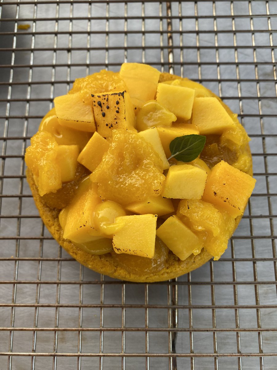 Keenanlezama's tweet photo. Testing cookies 🥭 #mango @CookieHubtt https://t.co/QUdbqbYMdy
