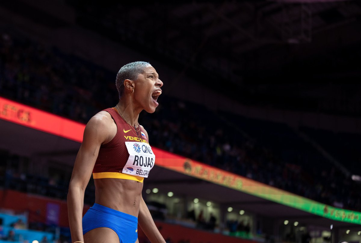 edgarddeportes's tweet photo. ¡RÉCORD CENTROAMERICANO DE YULIMAR ROJAS! 🇻🇪👑

Su Majestad saltó 15,16m en su primer intento, destrozando la marca de Catherine Ibargüen. 

Venezuela suma su primer clasificado a los Juegos Olímpicos de París 2024. https://t.co/c0ygLonChr
