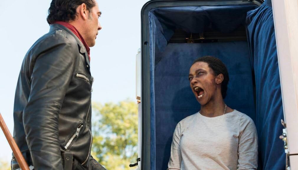 katieshox's tweet photo. TWD moments I’ll NEVER get over. https://t.co/qBydU8240K