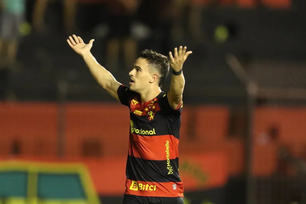 Após 73 dias afastado por lesão, Facundo Labandeira volta a ser relacionado