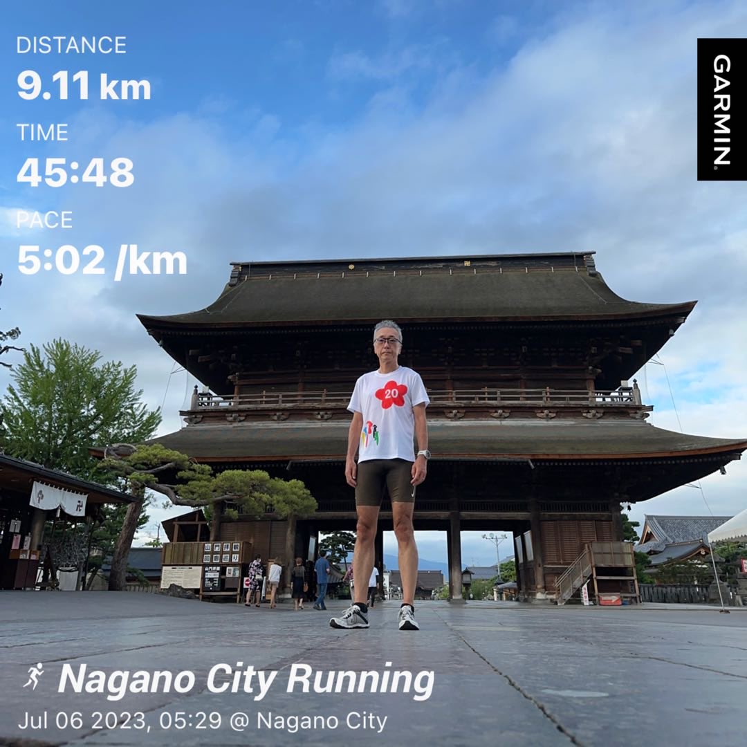 KWashizawa's tweet photo. 小布施Tシャツ、派手だね🤣
#beatyesterday #finishSTRONG #BostonMarathon #LondonMarathon #ChicagoMarathon #炭平コーポレーション #garmin #forerunner965 #on #onrunning #cloudrush https://t.co/RdhiB0tnef