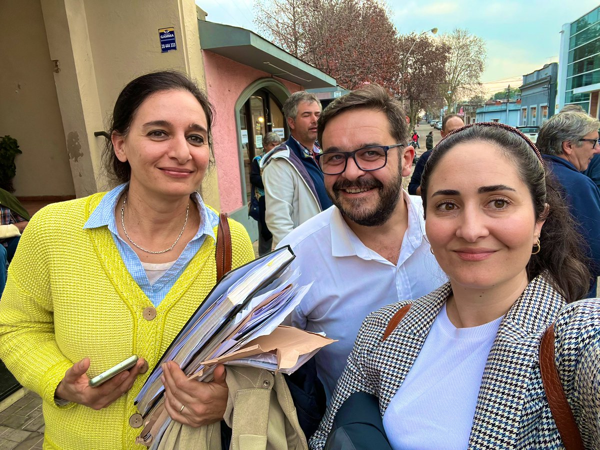 AntoGordillo's tweet photo. Congreso de la Granja
Intercambiar con colegas de todo el país, conocer realidades diferentes y llegar entre todos a tomar postura sobre el sector, es lo más democrático que he vivido. Gran asistencia de gremiales y productores. 

Cerrando, alguien gritó ¡Viva la Granja! Y sí👏 https://t.co/JOGp34P9E4