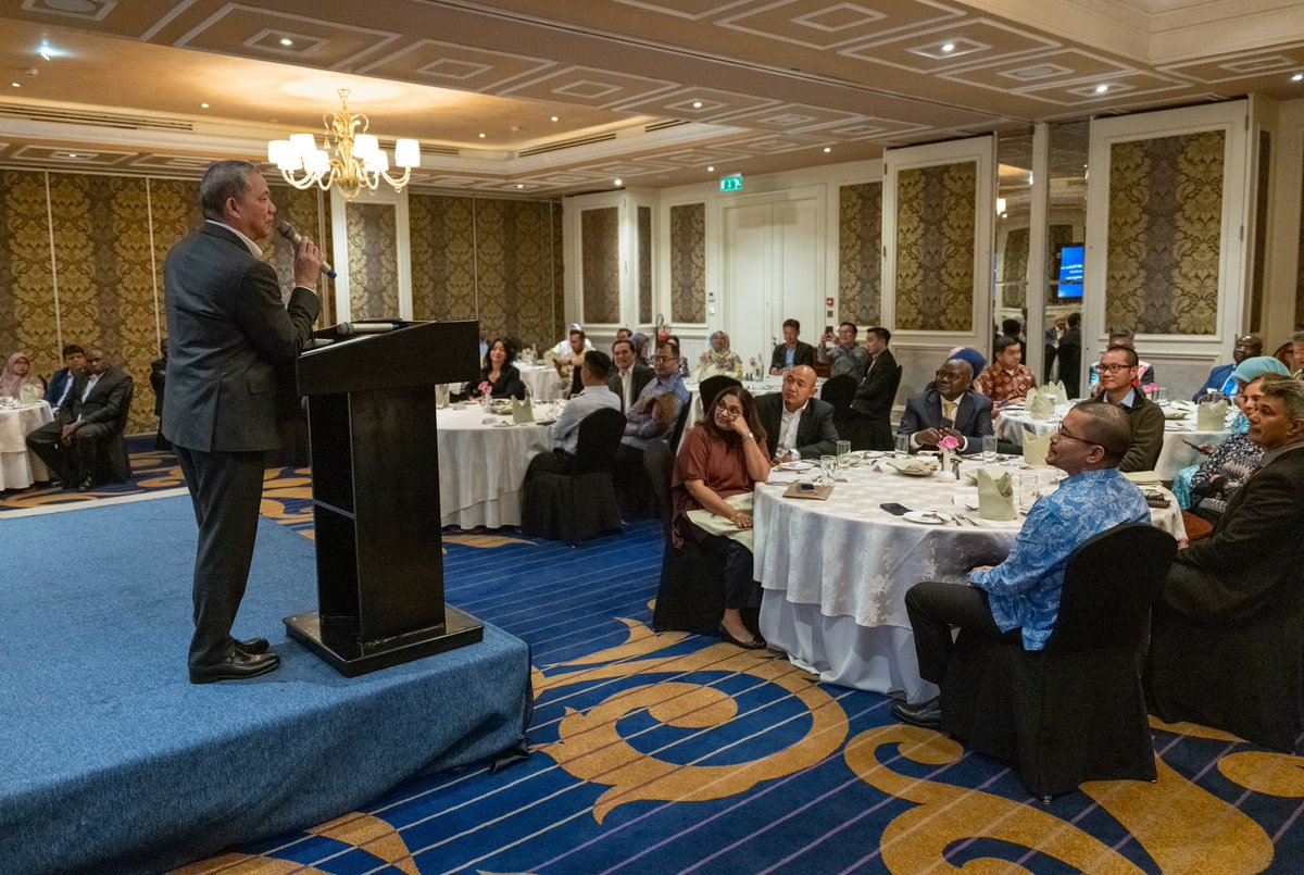 PetraJayaMP's tweet photo. Alhamdulillah, berkesempatan mengadakan pertemuan dan makan malam bersama Diaspora Malaysia di Fedora Hall, Villa Rosa Kempinski, Kenya, sempena lawatan rasmi ke negara berkenaan.
#TPMFY
#MPOF2023
#mykomoditi
#misisawitKenya
#KerajaanPerpaduan
#MalaysiaMADANI https://t.co/7S68l3cTnp