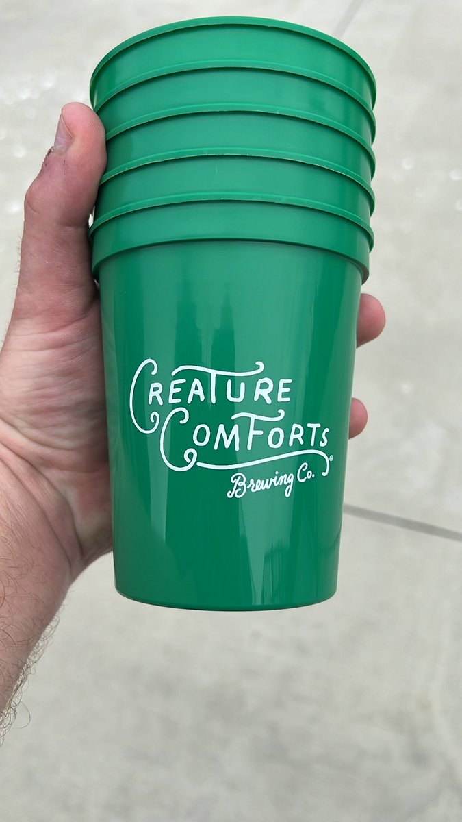 FirstCity2015's tweet image. Shout out @creaturebeer nice cups, babes! 💚🤍