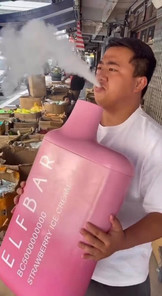 pov: tu amiga en la fiesta