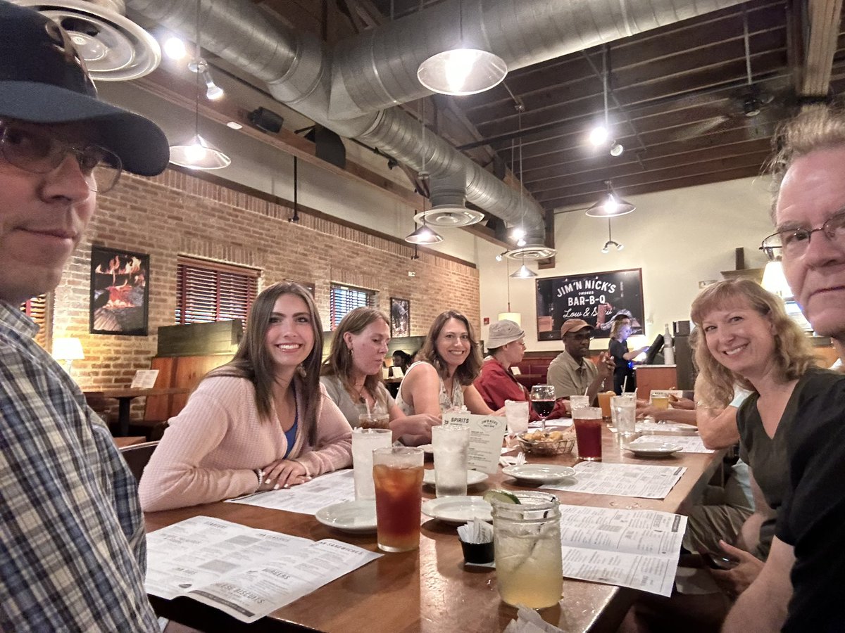 ChrisPawelski's tweet photo. At Jim Nโ Nicks in Bluffton, SC with the entire family last night! #jimnnicks #family #blufftonsc #hiltonhead https://t.co/ybAYUI1FG7
