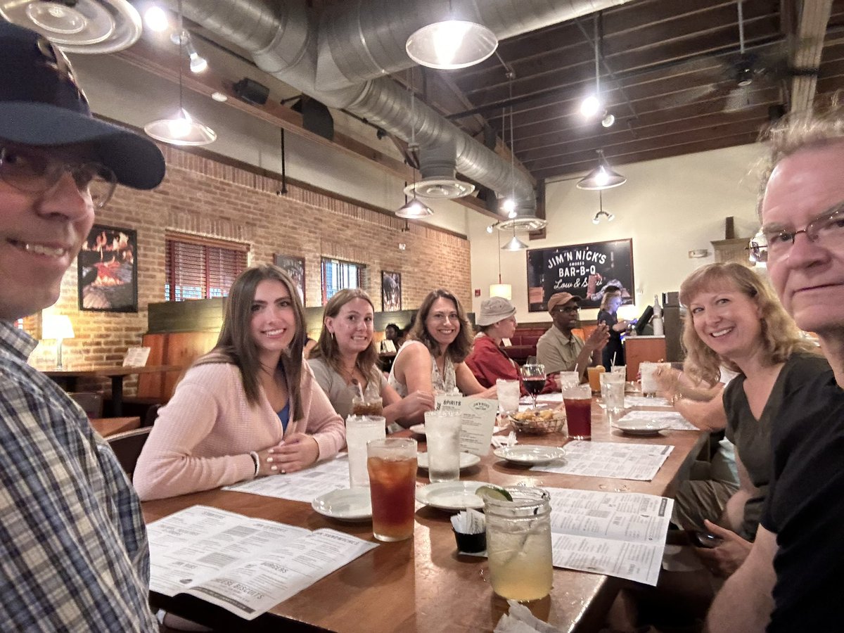 ChrisPawelski's tweet photo. At Jim Nโ Nicks in Bluffton, SC with the entire family last night! #jimnnicks #family #blufftonsc #hiltonhead https://t.co/ybAYUI1FG7