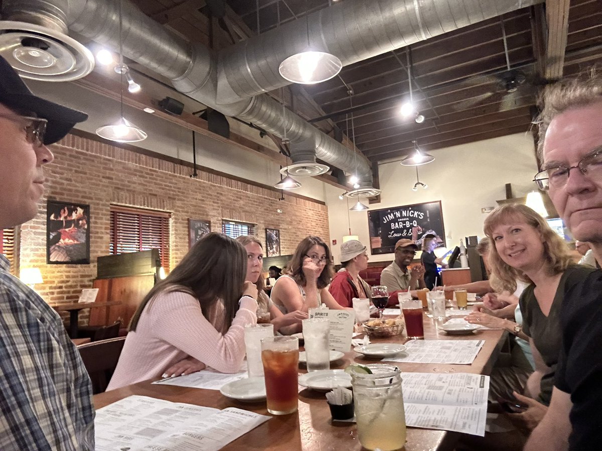 ChrisPawelski's tweet photo. At Jim Nโ Nicks in Bluffton, SC with the entire family last night! #jimnnicks #family #blufftonsc #hiltonhead https://t.co/ybAYUI1FG7
