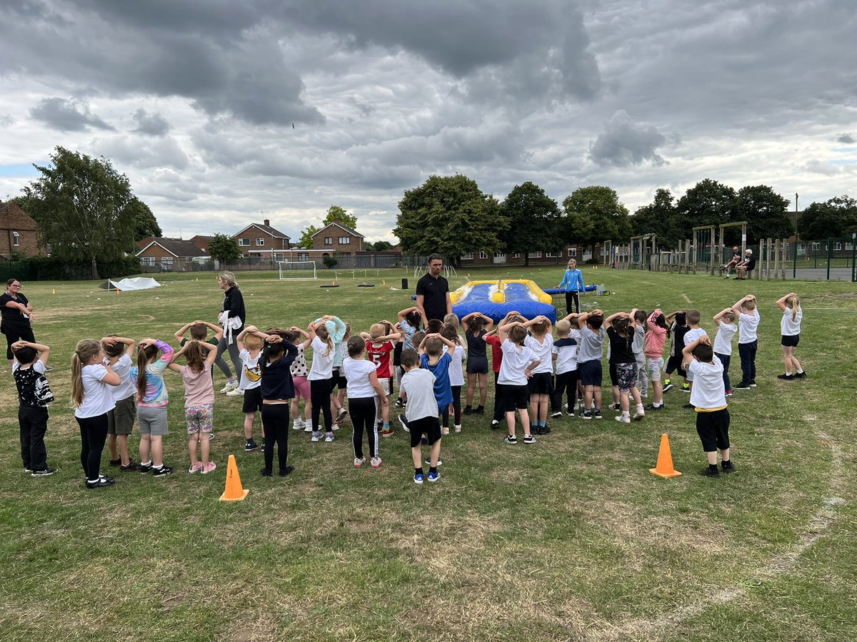 Miss_Keith_EYFS's tweet photo. @BrooklandsPrim EYFS loved Tough Runner #slidingintosummer☀️ @FlyingHighTrust https://t.co/WKWiwPNbrE