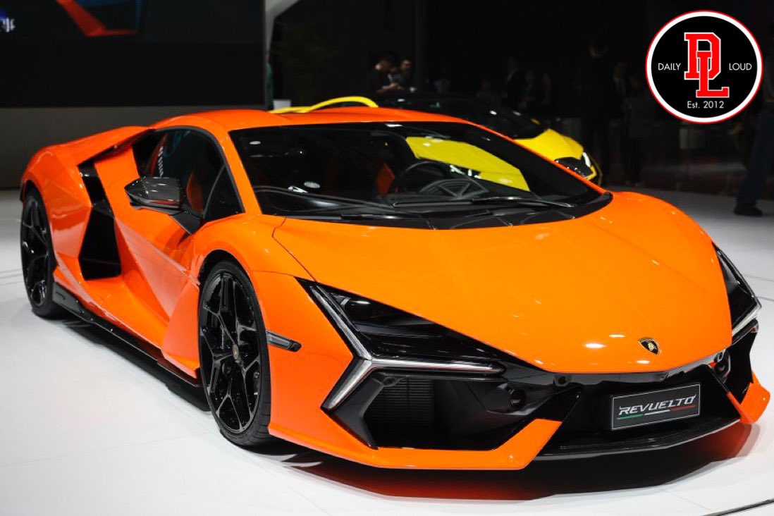 DailyLoud's tweet photo. The new electric Lamborghini Revuelto is already sold out until 2026 🤯 https://t.co/xZ99MKCEuH