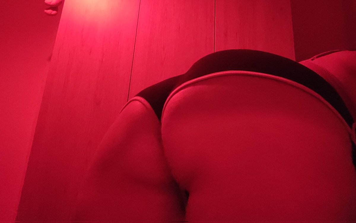 MelaniaSX69's tweet photo. Y....aqui finalizamos el miercoles de culos jijiji

Cada RT ES UN AZOTE QUE ME DARIAS😈😈😳😳😳🤤🤤🤤 https://t.co/oEsna50RJn