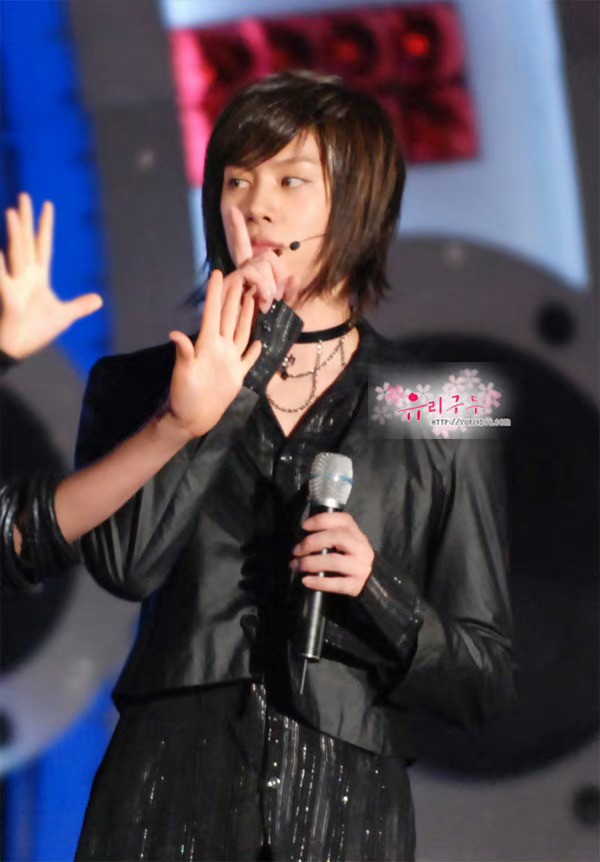 b1__0's tweet photo. HeeChul Accident Sequelae
https://t.co/lrluRyLEFT
https://t.co/Ym0PuBLlI8
Why is he only appearing for a few seconds in the MV and not even dancing? If you are curious, read this.
#HEECHUL #ヒチョル #SUJU #SUPERJUNIOR #SJ #スジュ #ELF #スパショ #Sushow #fanparty #bubble #bbl https://t.co/698G43TZu9