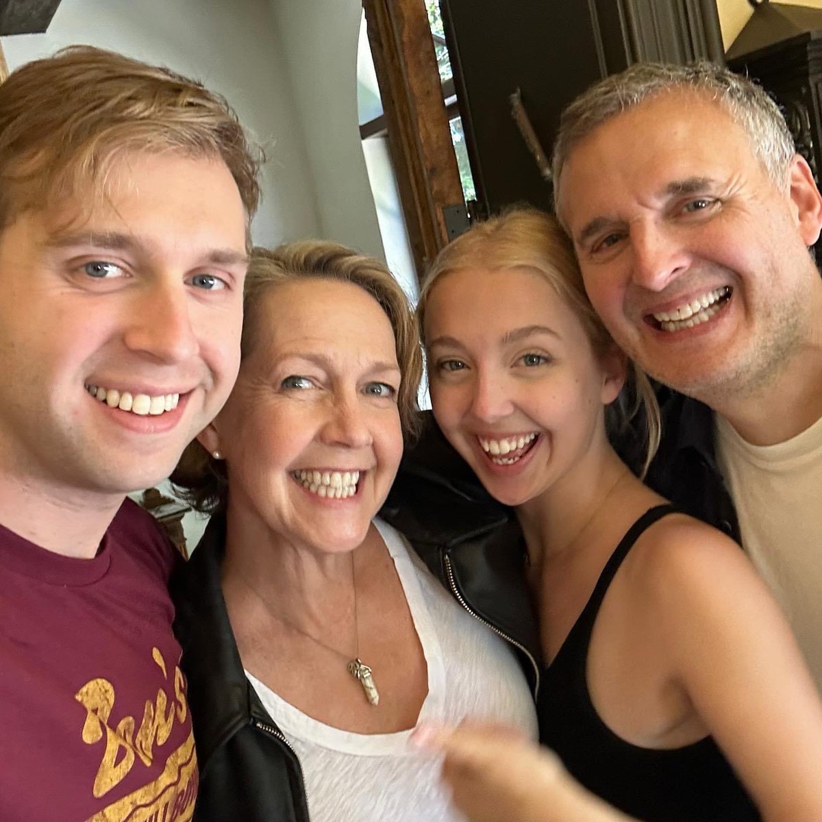 Phil Rosenthal tweet media