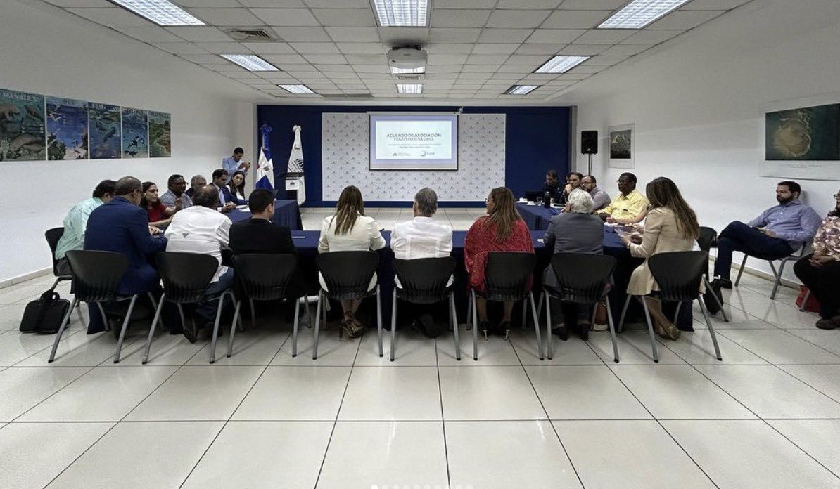 fondomarena's tweet photo. Fue realizada la Asamblea Extraordinaria del Consejo Directivo de Fondo MARENA en el Ministerio de Medio Ambiente y Recursos Naturales. La finalidad fue la presentación y solicitud de aprobación de un acuerdo de asociación entre Fondo MARENA y Blue Nature Alliance (BNA). https://t.co/l2DxmIkKPp