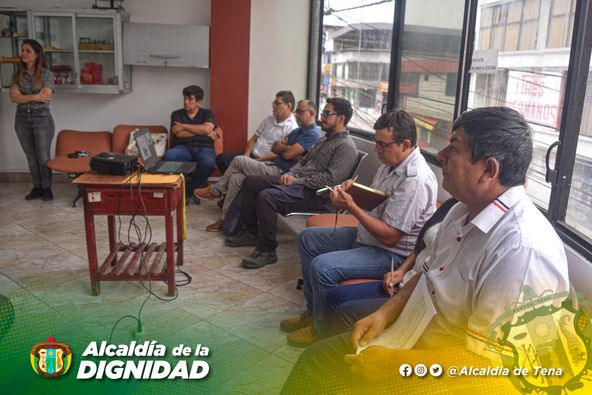 alcaldiatena's tweet photo. Nos reunimos junto con la empresa PROTECMED, encargada de la repotenciación de las dos Plantas de Tratamiento y tres Estaciones de Bombeo de aguas residuales de Tena, para conocer su estado actual y garantizar su efectivo funcionamiento. https://t.co/WfvOF1CS7v