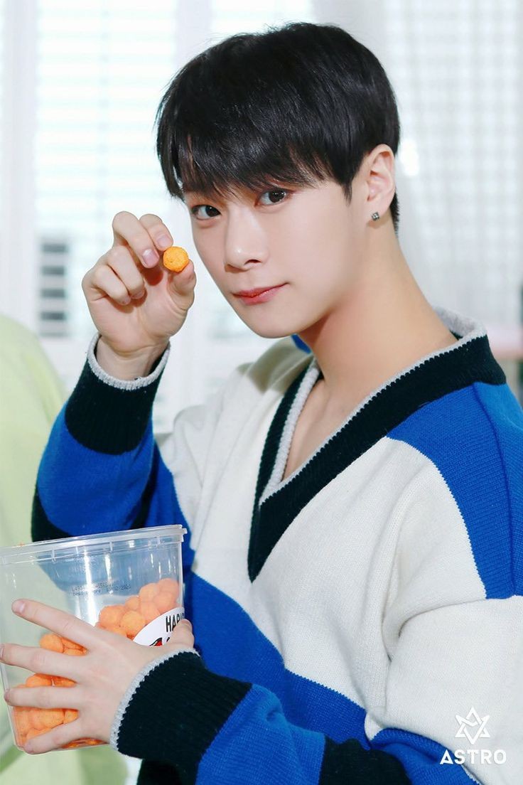 Mb_loops's tweet photo. #문빈 #MOONBIN https://t.co/uKXjOKZ7td