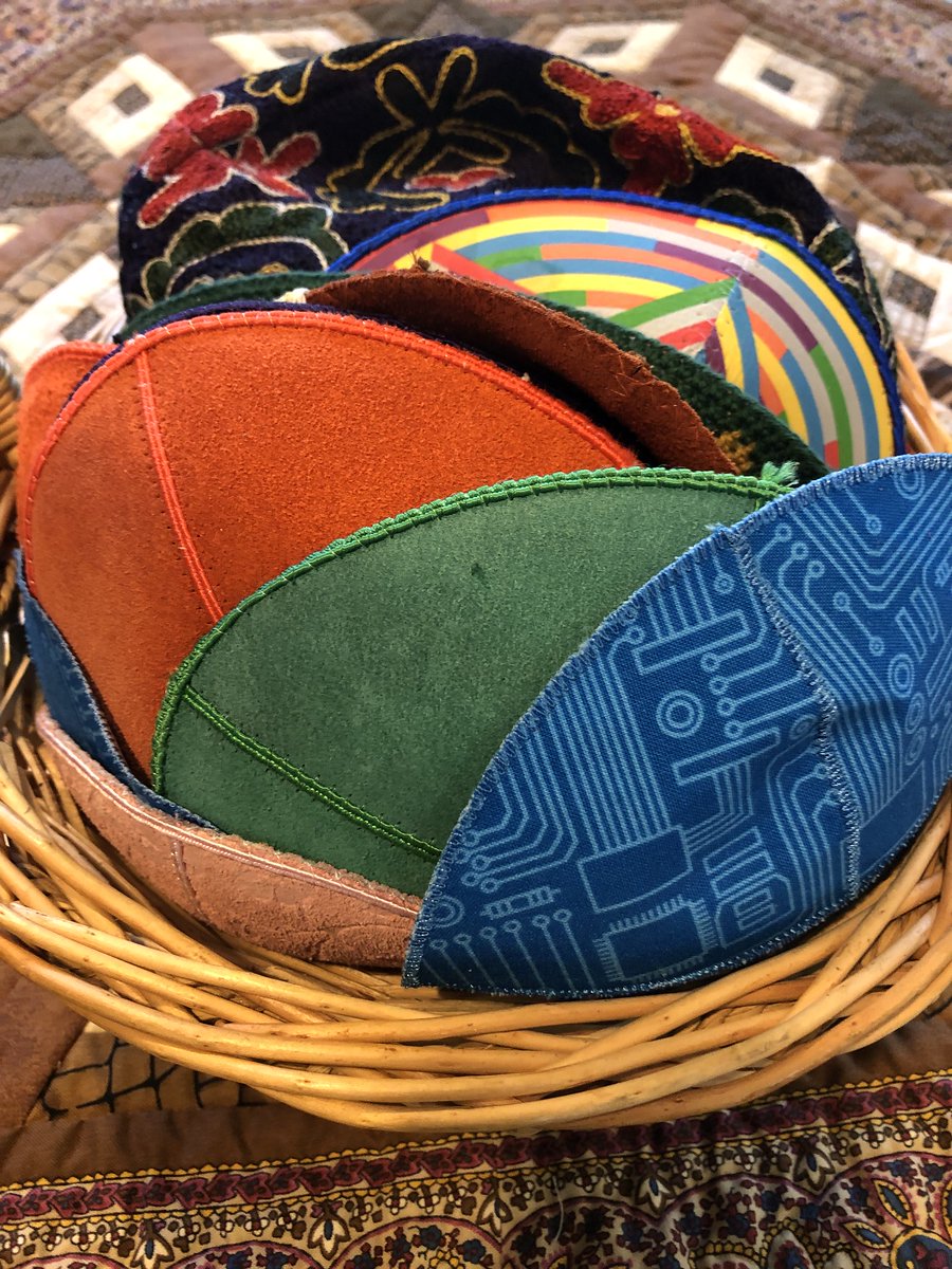 New on Builders Blog from <a href="/DrShariEllen/">Shari Salzhauer Berkowitz</a>: yourbayit.org/covering-my-he…

"...If a man’s kippah is an expression of humility before God and a woman’s doily is an expression of married modesty, where does that leave me?