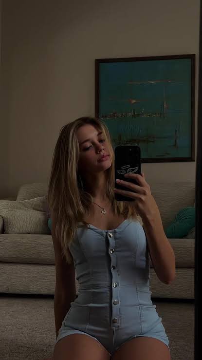 ⠀⠀⠀⠀⠀ ⠀⠀⠀⠀⠀

⠀⠀⠀⠀like for a dm?. 

⠀⠀⠀⠀⠀