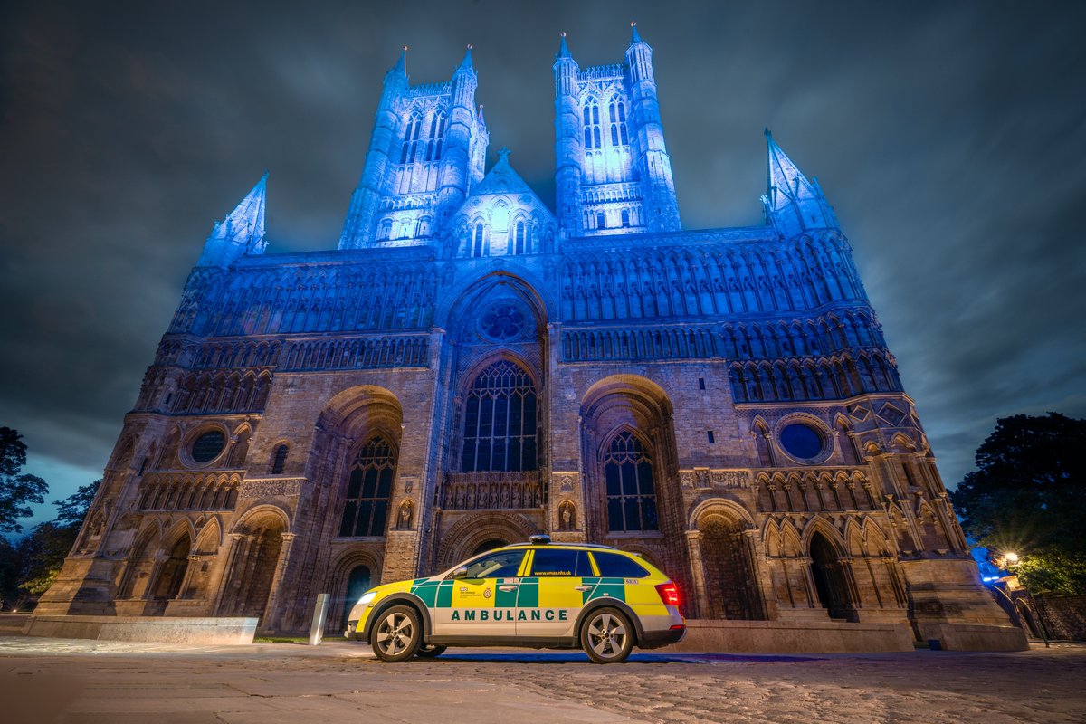 Happy 75th birthday to our wonderful NHS - Lincoln Cathedral Blue this evening for #NHS75 #NHSBirthday #nhs Lucky timing as an ambulance parked up for me 🙂