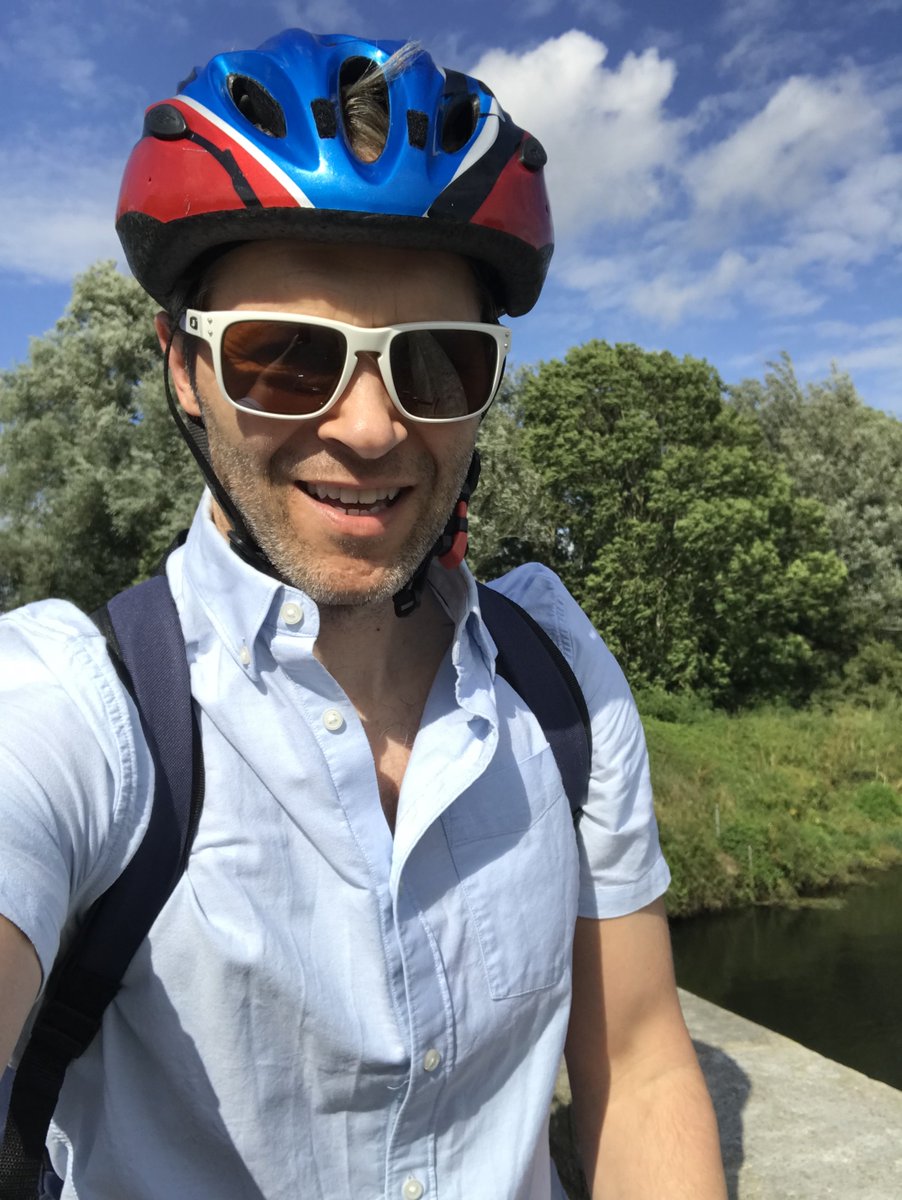 TimJRees's tweet photo. Had an inspiring #GroupWorks session today with an incredibly engaged team of physiotherapists and health and exercise professionals at Christchurch hospital. Making sure I continue to walk the talk on my bike commute across the River Stour @MattLowPT @twwainwright @zincvc https://t.co/AbmR1l0wgB