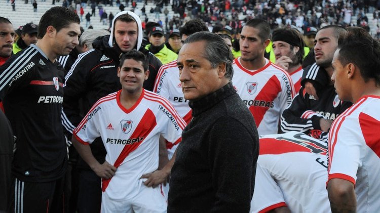 No es lo mismo jugar con Nacional, que jugar el Nacional.