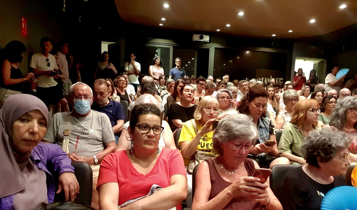 SoL_ALe87's tweet photo. 🟣Esta tarde, nos ha convocado la @CFeministaVlc a reunirnos con todos los sectores progresistas de la ciudadanía, que no pensamos dar:"NI UN PASO ATRÁS", frente al fascismo.
El próximo #20J saldremos a la calle a q se nos oiga de cara al #23J. ¡Luchemos por nuestros derechos!.✊🏽 https://t.co/5EbWMrV9Ic