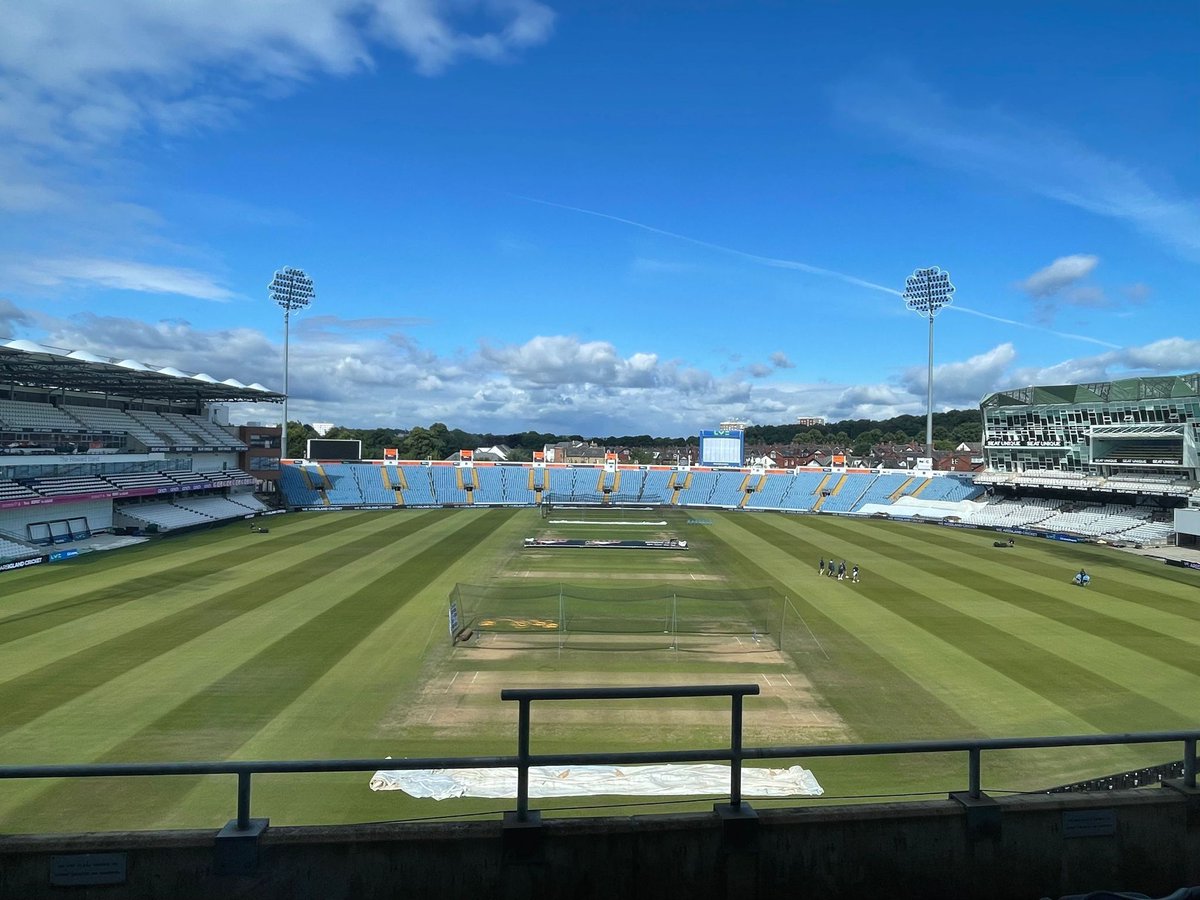 tobicwc's tweet photo. Our team in Central Yorkshire has been busy getting the outfield ready at #headingley for the #Ashes2023 Third Test, with an application of soluble iron. It's looking great 🏏
🏴󠁧󠁢󠁥󠁮󠁧󠁿 🇦🇺 https://t.co/mTpQzia5ZY