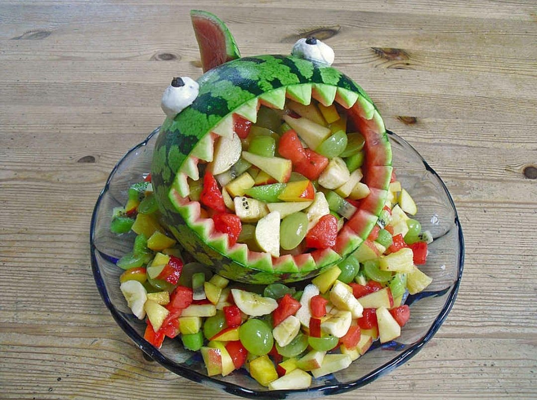 PaulSafr's tweet photo. Watermelon sugar hai https://t.co/AXeVI3GSCh