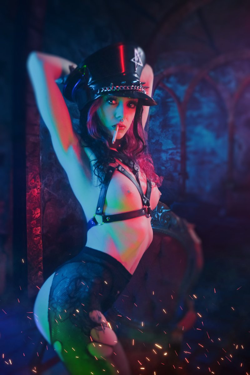 vizrodmedia's tweet photo. Sneek peek with this awesome baddie @rokkyhorrorxuk go give her a follow to see more or miss out! 📸🎥😈🔥🍑💦🔞 https://t.co/Em4GIi6hQj