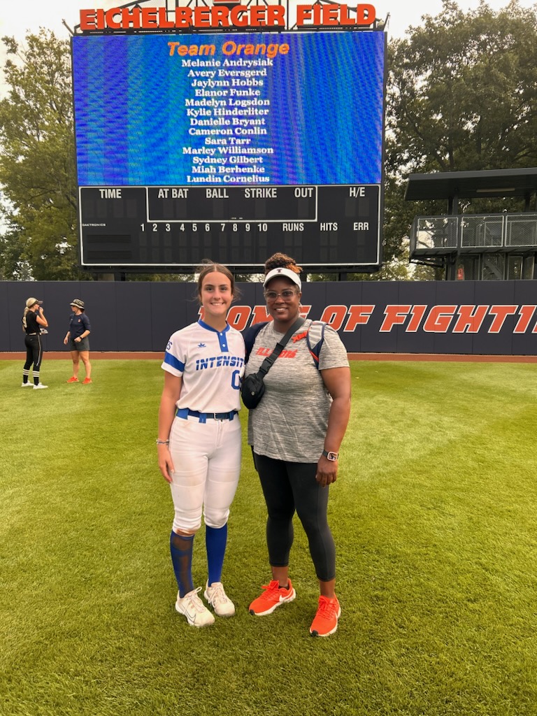 CoraHartmann26's tweet photo. Had a great day at @IlliniSB Learned so much from @TyraPerry13 https://t.co/Nnur4mgxDB