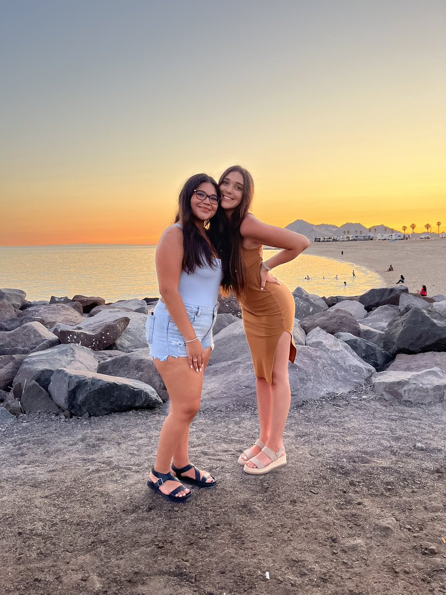 _cait1in_'s tweet photo. The sea to my shell 😩🐚🫶🏻 https://t.co/0SW0WccPvo