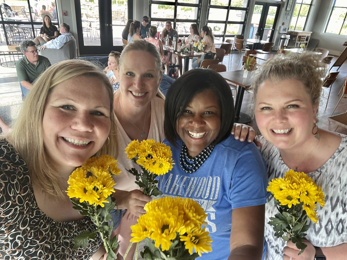 Ebony-Nicole Kelly, Principal-Lakewood ES tweet media