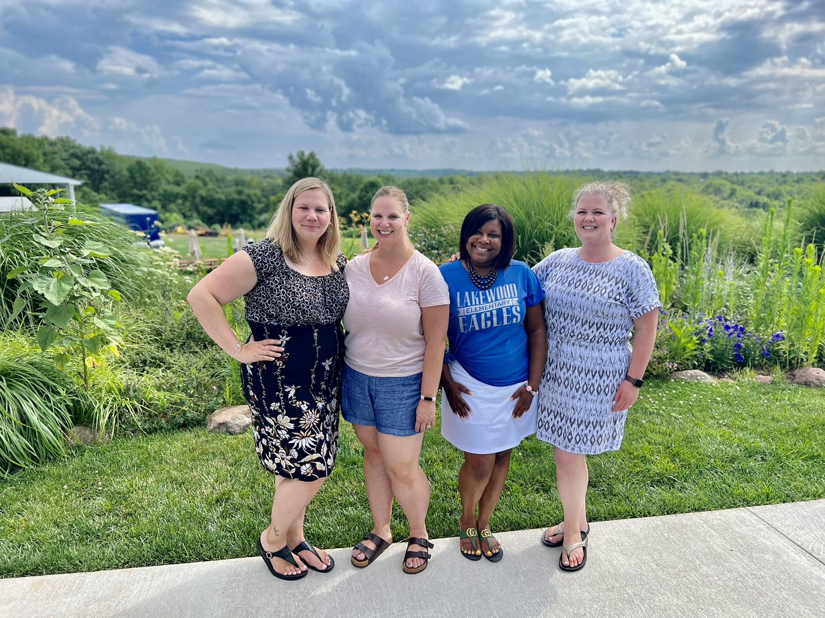 Ebony-Nicole Kelly, Principal-Lakewood ES tweet media