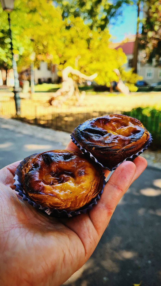 ✅️ Summer Tour Day 6/14.
✅️ First full day in Lisbon.
✅️ More Pasteis de Nata.
.
Beautiful city. Can't wait to discover how crazy the people are in festival here! <a href="/NOS_Alive/">NOS Alive</a> tomorrow with <a href="/ChiliPeppers/">Red Hot Chili Peppers</a>! 
.
#SummerTour #Lisboa #Lisbon #StreetPhotography #NosAlive