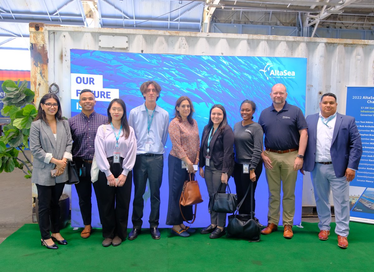 AltaSeaOrg's tweet photo. 🌊Exciting visit from our friends at the Port of Long Beach!⛴️

Together, we can make a difference and ensure a sustainable future for generations to come. 

#AltaSea #PortofLongBeach #OceanConservation #Innovation #Sustainability #WarehouseWednesday https://t.co/b3sqBjns7Y