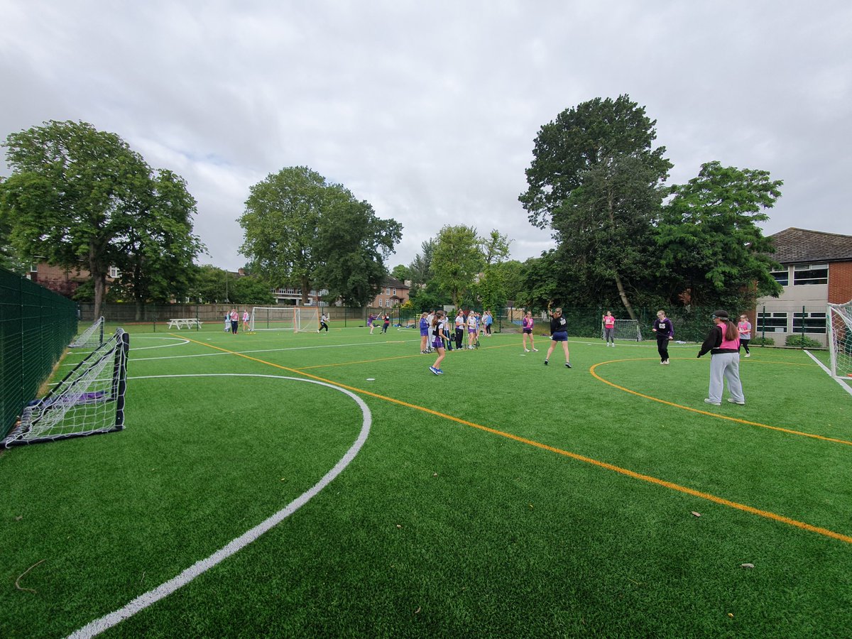 PutneyHighSport's tweet photo. This morning we had our final tour training session before heading to America tomorrow! T-1 day!! 🇺🇲🥍 #buzzing #laxisback https://t.co/ENIgQ3DbKw