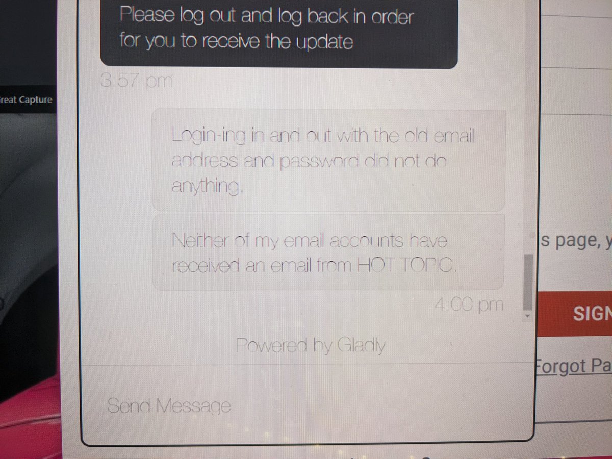BattleProfessor's tweet photo. @HotTopic Hello @HotTopic?!?

I have a life and 40 minutes for an email update is a joke! https://t.co/71dPv9T6Pt