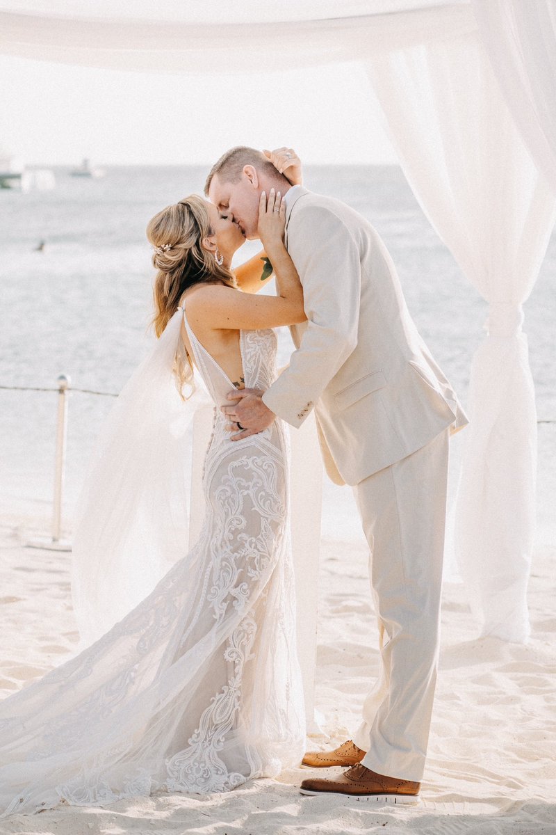 Lauren R. Locklear tweet media